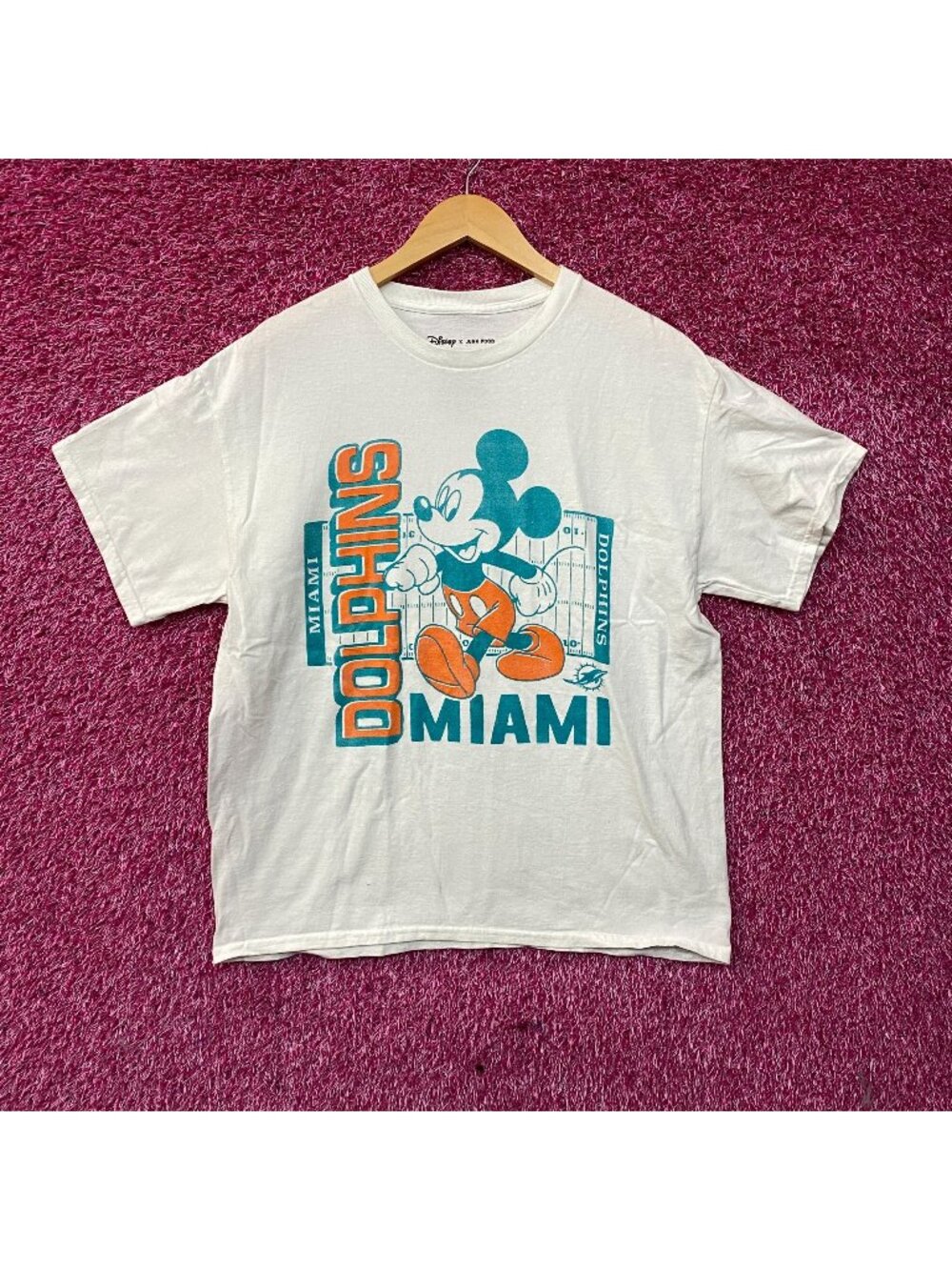 Disney x Junk Food Miami Dolphins Mickey Mouse Field T-Shirt Medium